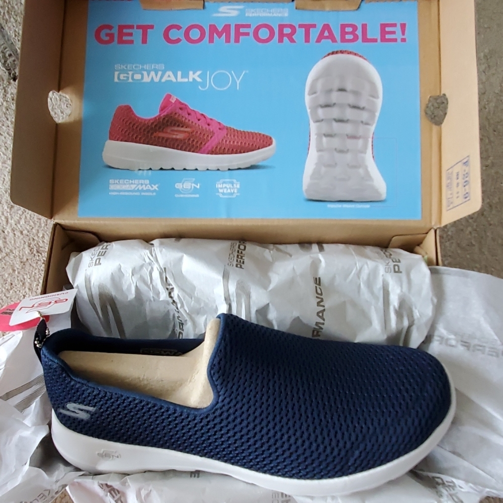 Skechers GoWALK JOY